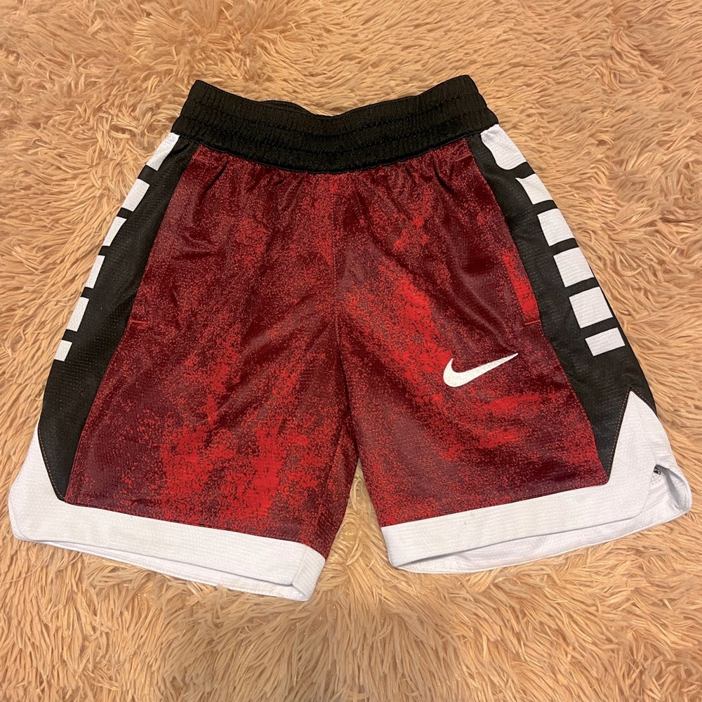Nike Boys Dri-FIT Shorts – Size XS 🏃‍♂️⚡